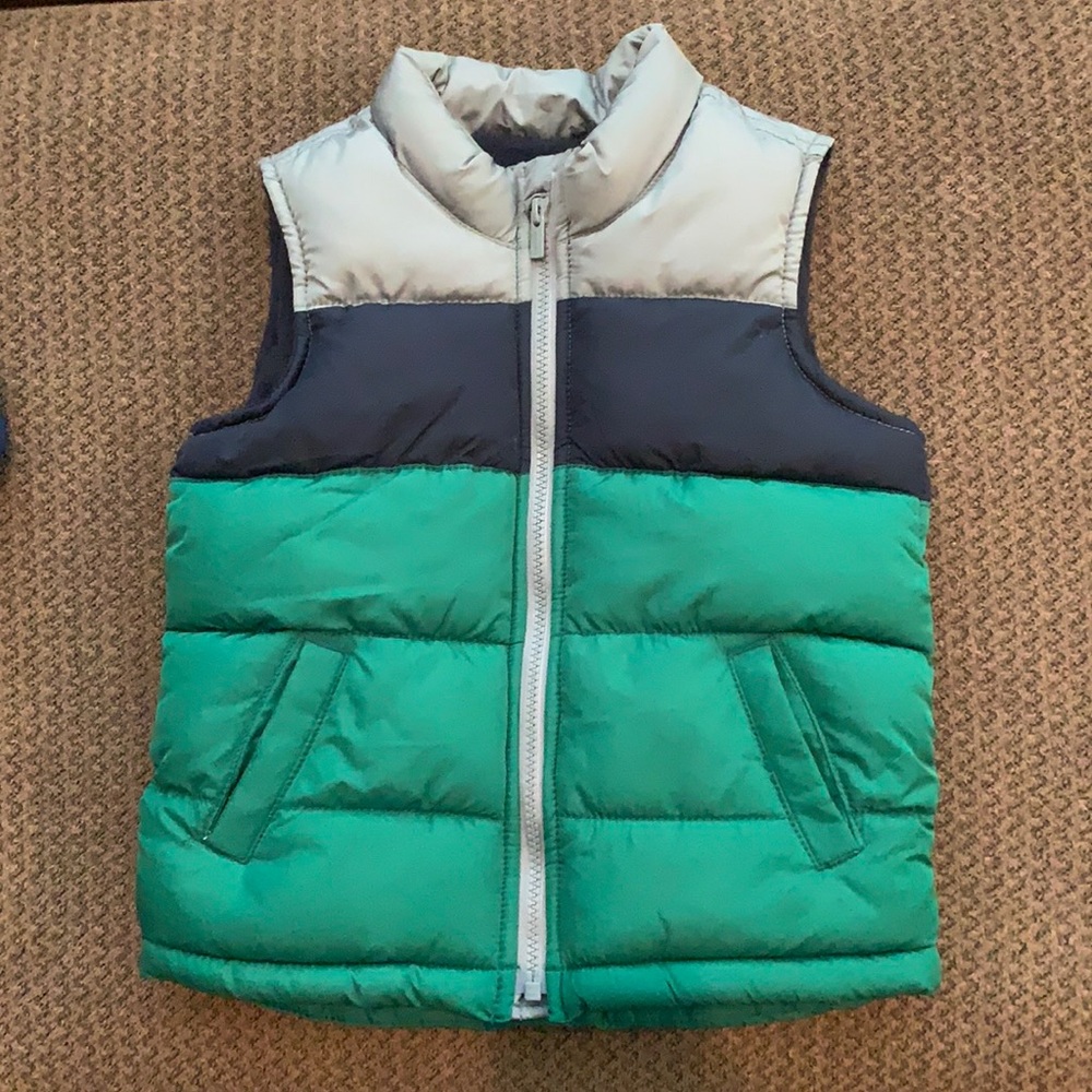 Old Navy 5T puffer vest